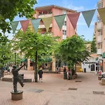 Sentral & Cozy Apartment